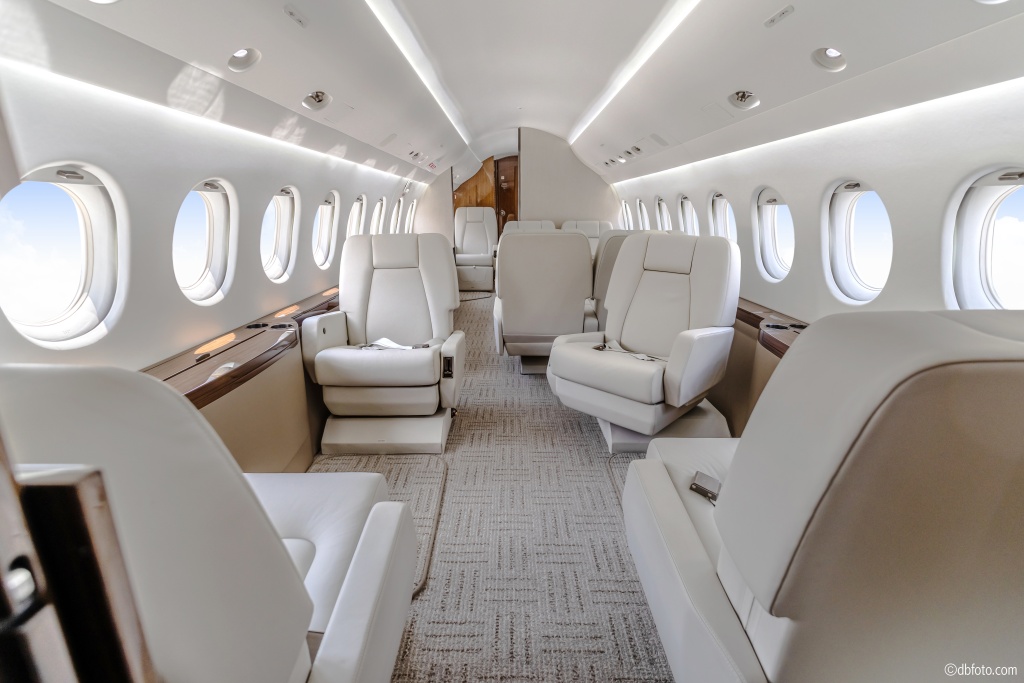 Dassault Falcon 900B